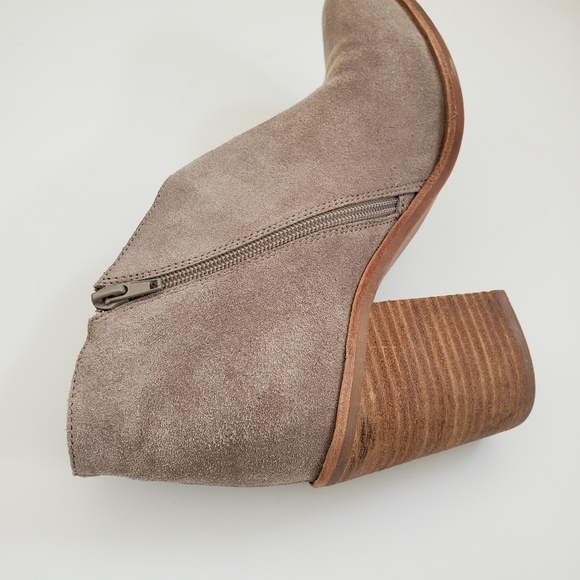 Jeffrey Campbell Kamet 2 Tan Ankle Bootie - Picture 5 of 10